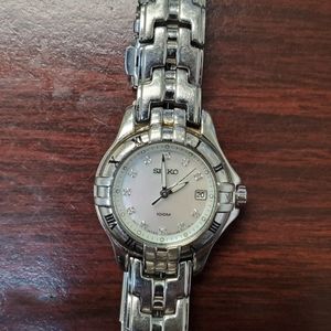 HOST PICK!!  Seiko Mother if Pearl Diamond Watch